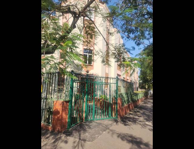 2 BEDROOM PROPERTY TO RENT IN ESSENWOOD